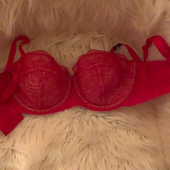 Victoria's Secret Other - NWT vs bra